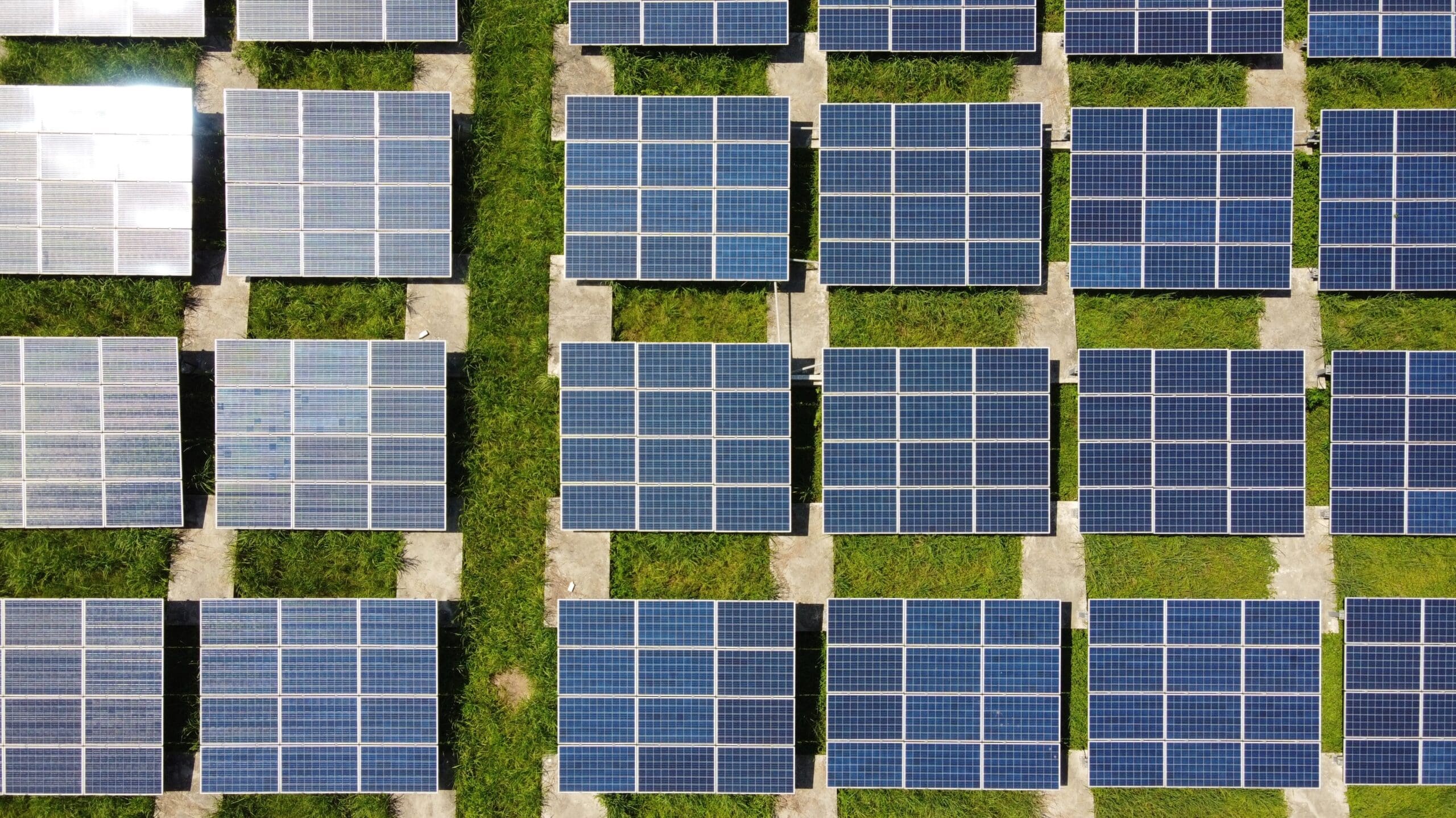 Birds of eye view of solar panels in a field